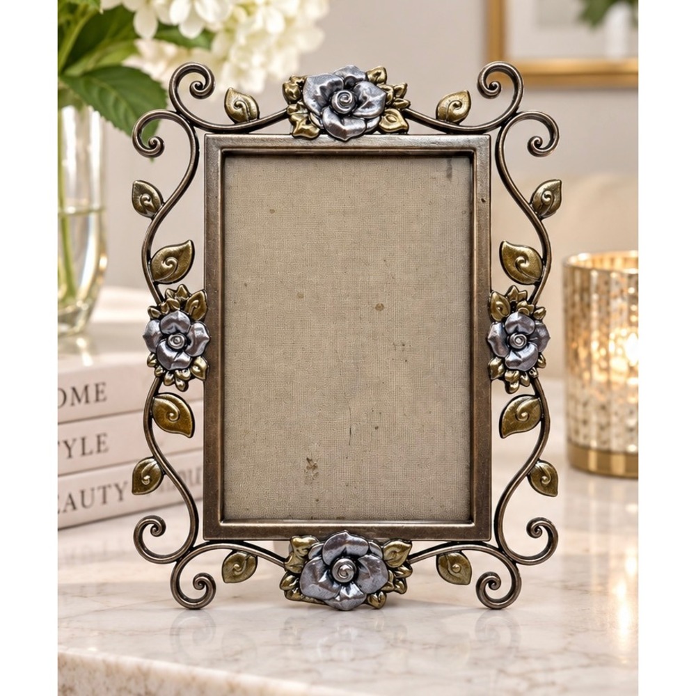 Vintage Connoisseur Picture Frame Metal Rose Filigree Scrollwork Easel Back 4x6